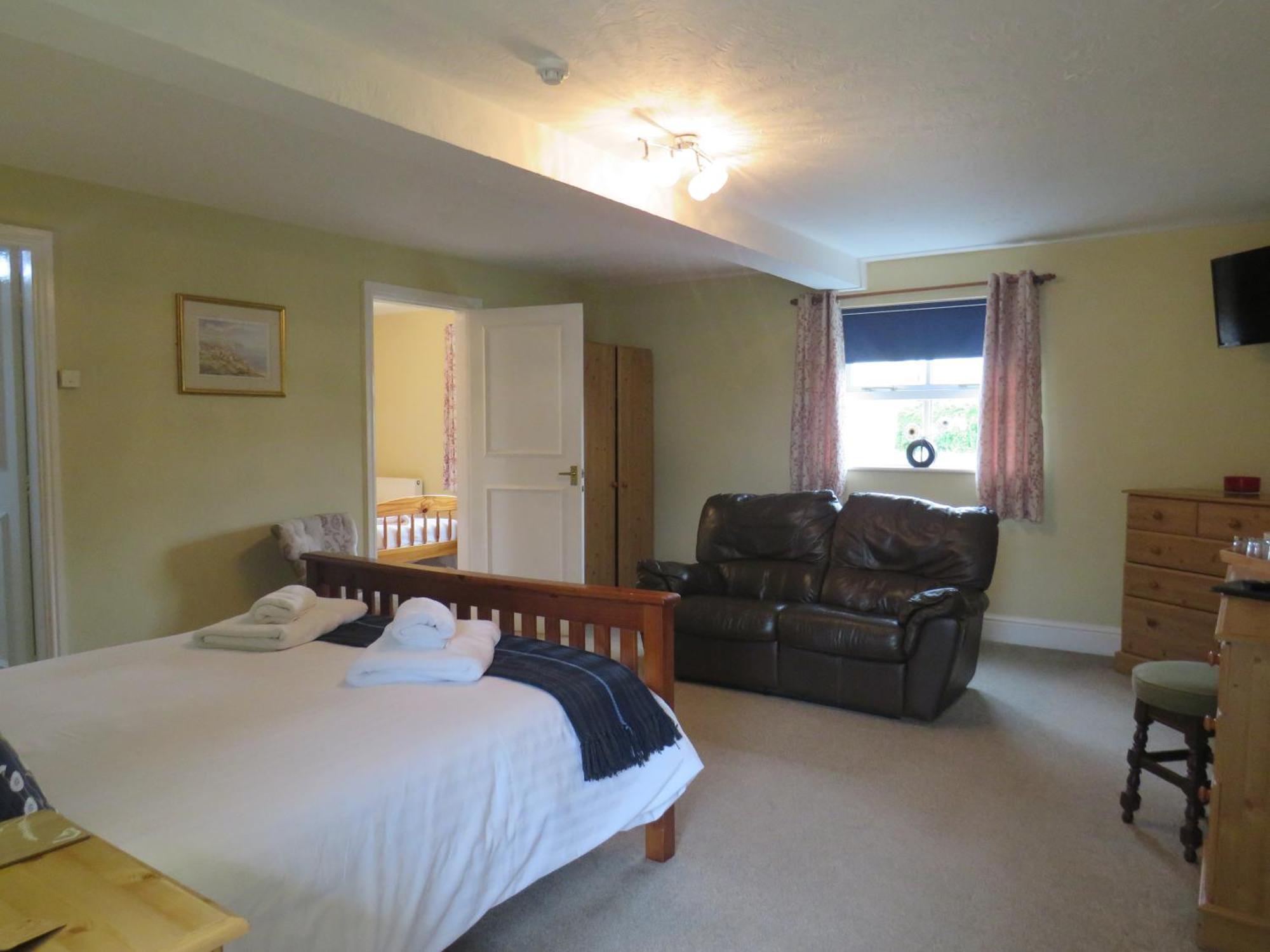 Ganton Greyhound Inn Buitenkant foto