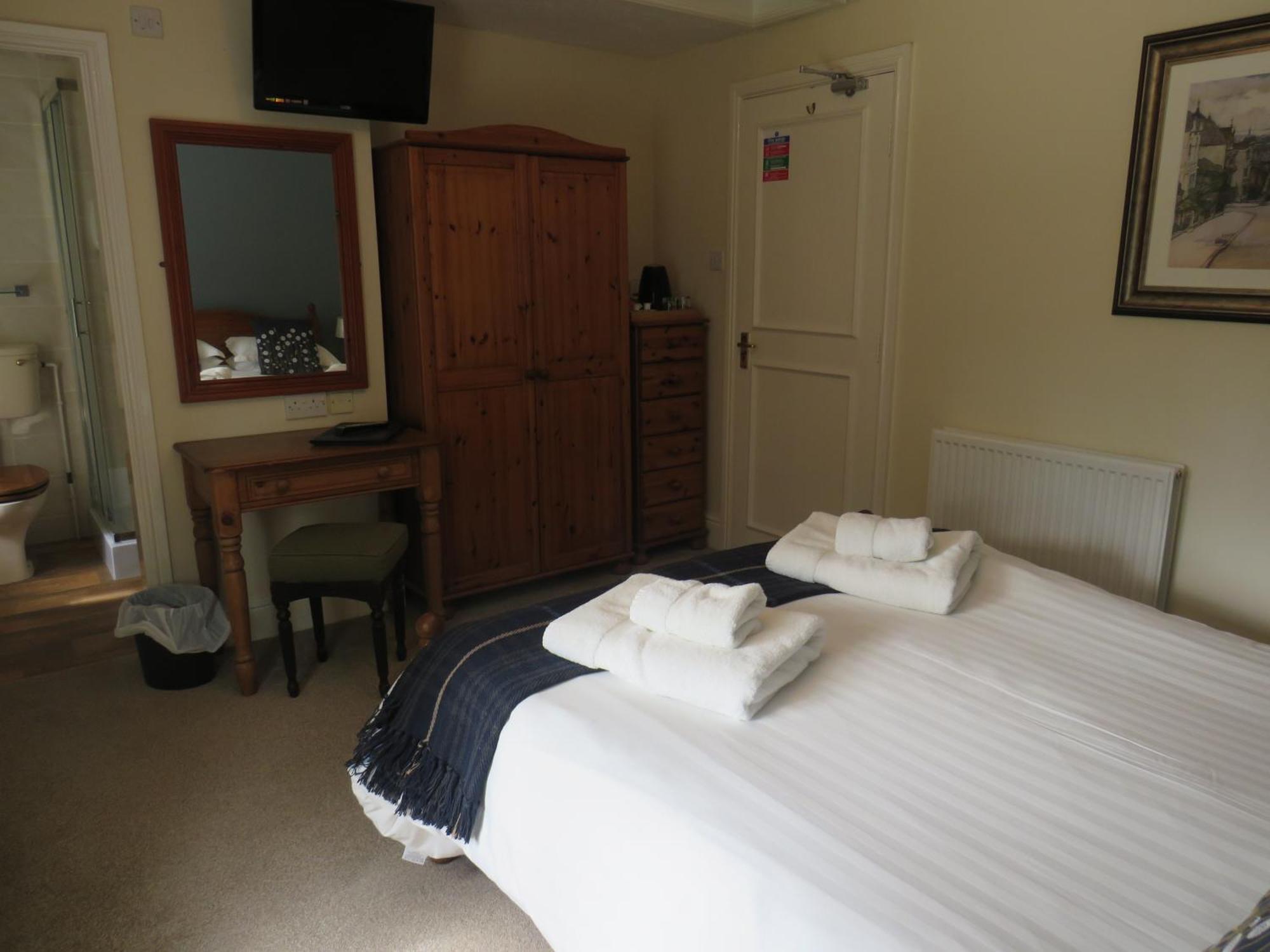 Ganton Greyhound Inn Buitenkant foto